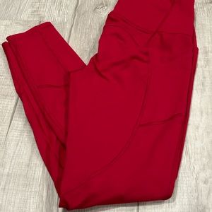 Victoria’s Secret knockout secret tight. Side pocket leggings.
